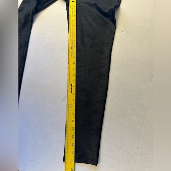 Sincerely Jules Bandier The Meadow black faux leather shiny leggings Sz-L. Y3 - Picture 12 of 13